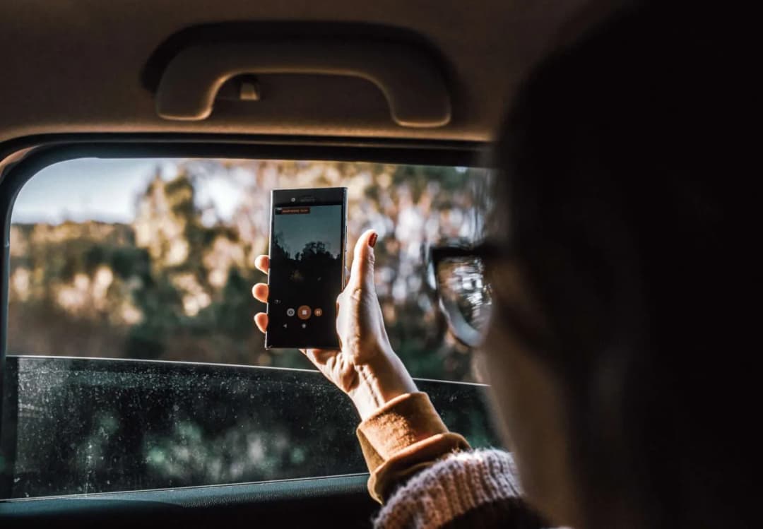 Jak łatwo przesłać zdjęcia z aparatu Sony na telefon przez WiFi - poradnik