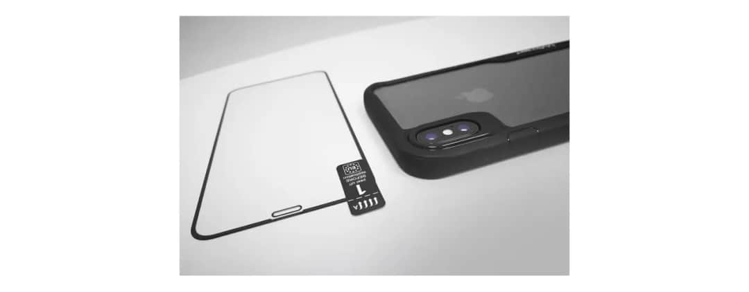 Jak odkleić szkło hartowane z aparatu bez uszkodzenia ekranu?