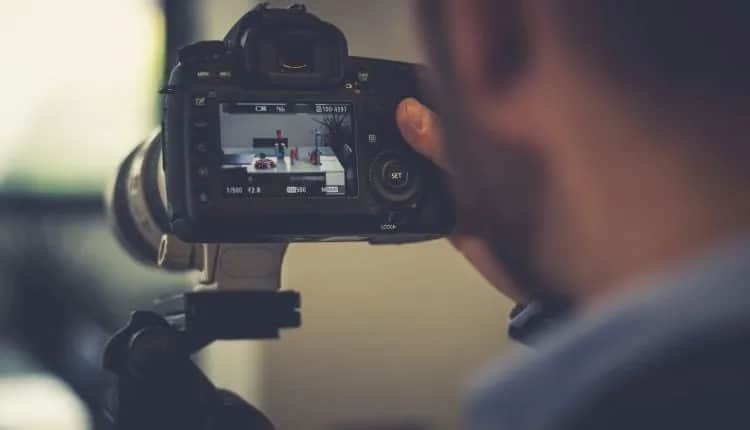 Najlepsze ostre obiektywy do Canona – jak wybrać idealny do swoich potrzeb?