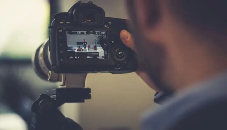 Najlepsze ostre obiektywy do Canona – jak wybrać idealny do swoich potrzeb?