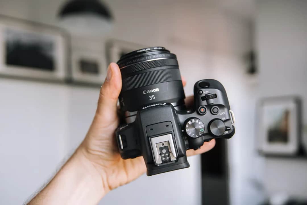 Najlepsze aparaty do 5000 zł: co wybrać, by nie żałować decyzji?